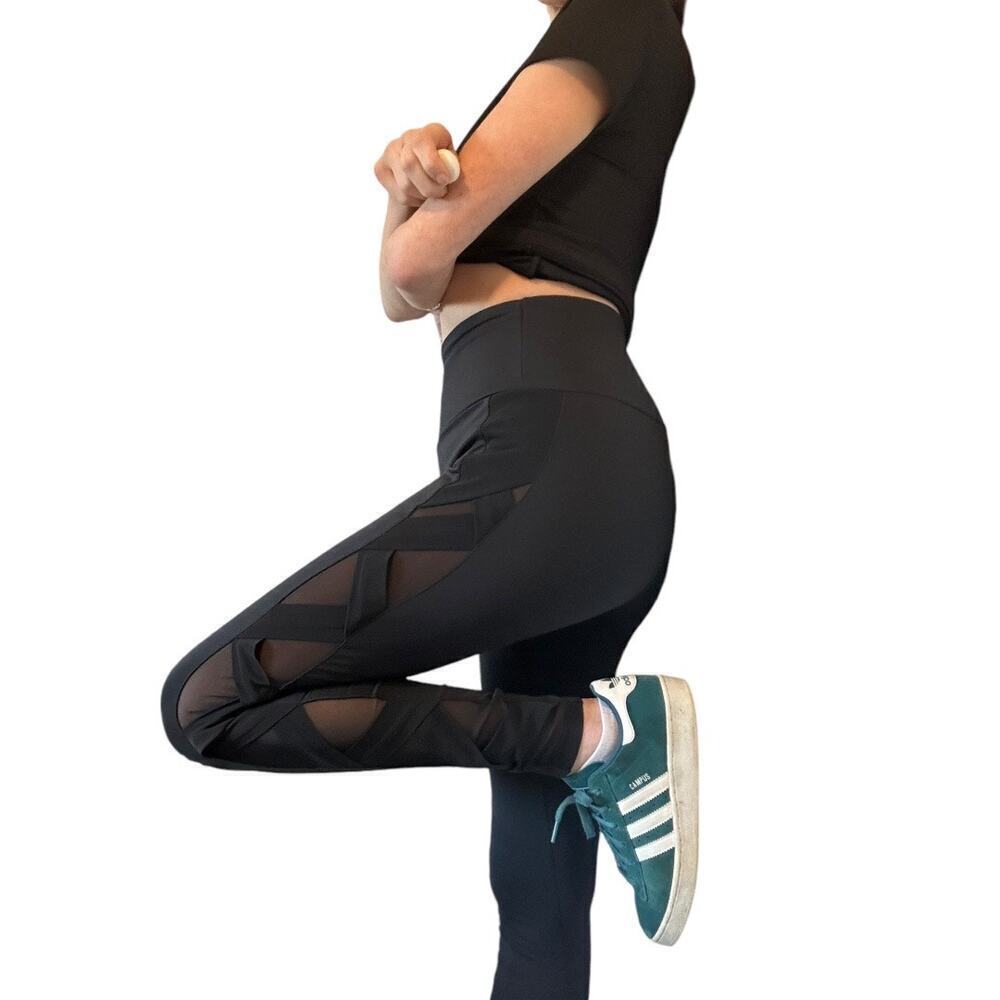 Womens Peony & Me Small Sport Black High Rise Mesh Panel Yoga Pants​​​​​